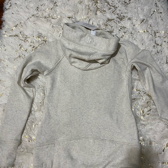 Scuba Full-Zip Hoodie Plush. Size. 6. Color. Heathered Bone/Gold - Picture 8 of 11